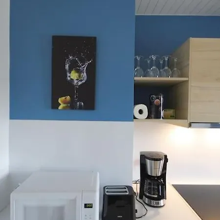 La Note Bleue, Bord De