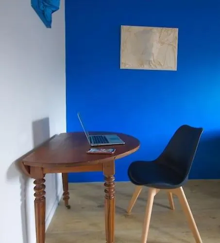 La Note Bleue, Bord De *